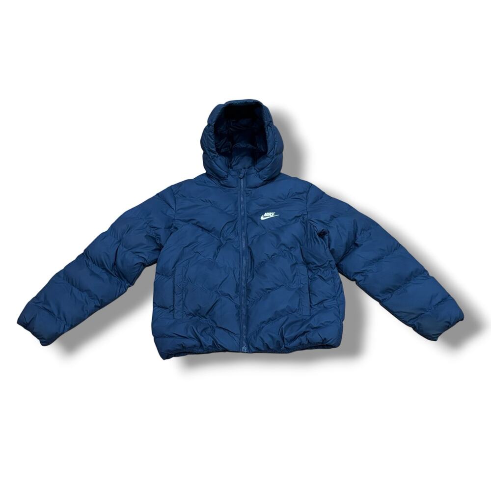 Nike Kids Navy Hooded Puffer Coat Jacket Size L Swoosh Therma-FIT HQ4976-410